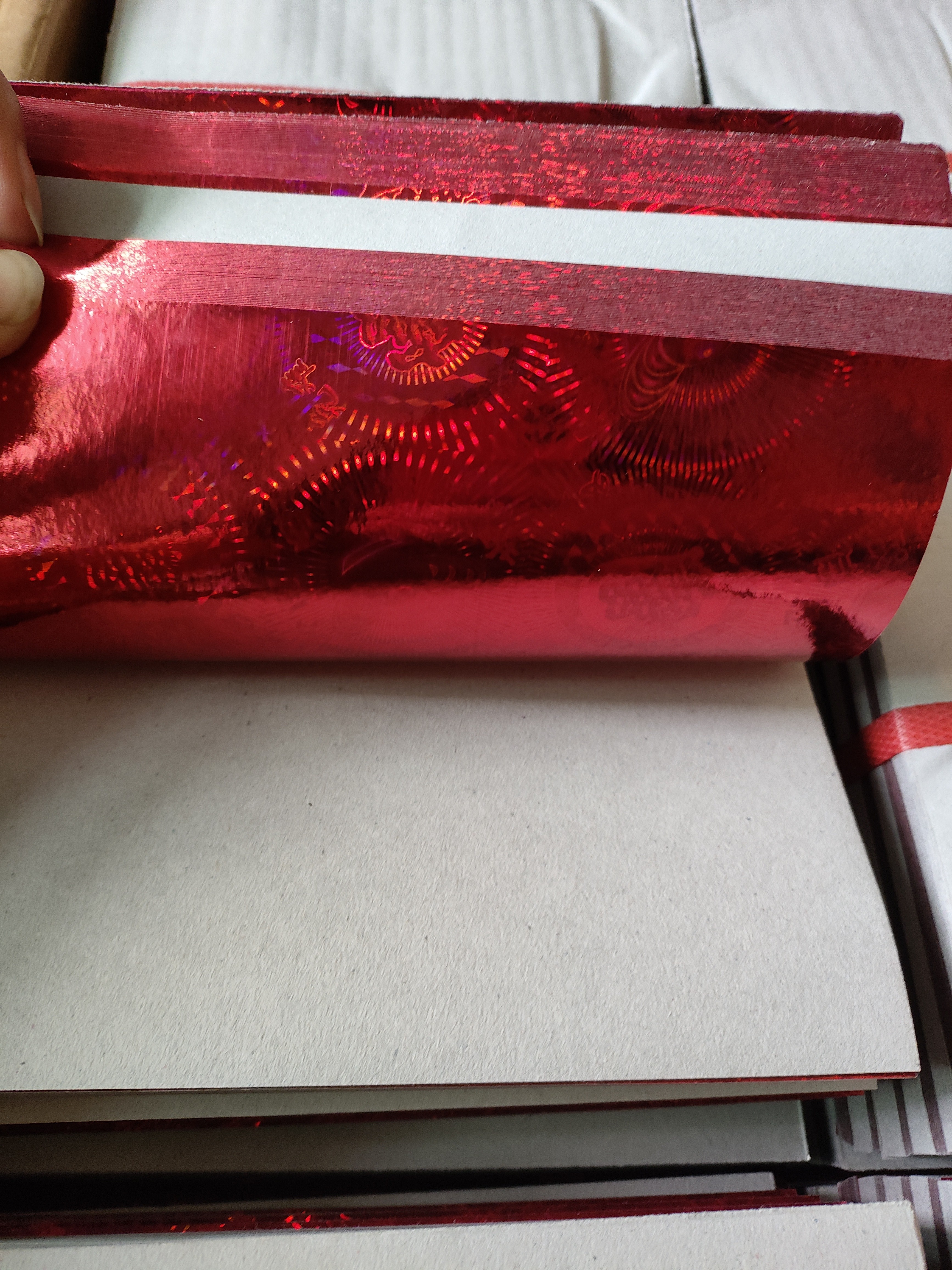 灰底大红色镭射折纸手工材料DIY镭射纸