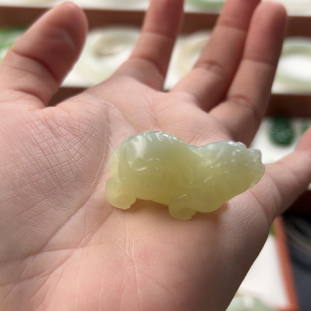 和田玉未镶嵌吊坠(不含链)