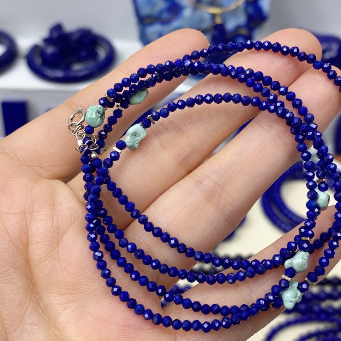 青金石未镶嵌颈饰