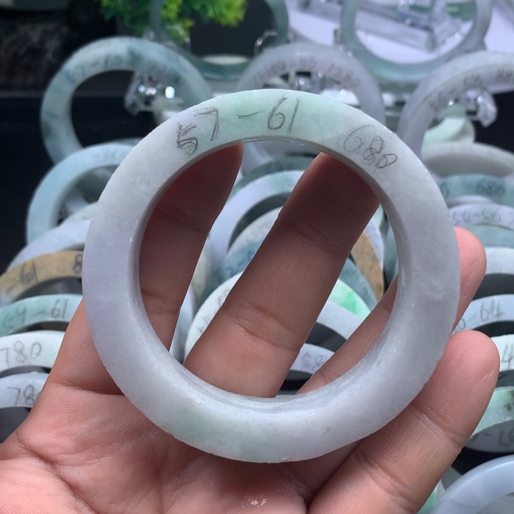 定制翡翠翡翠手镯未镶嵌翡翠手镯