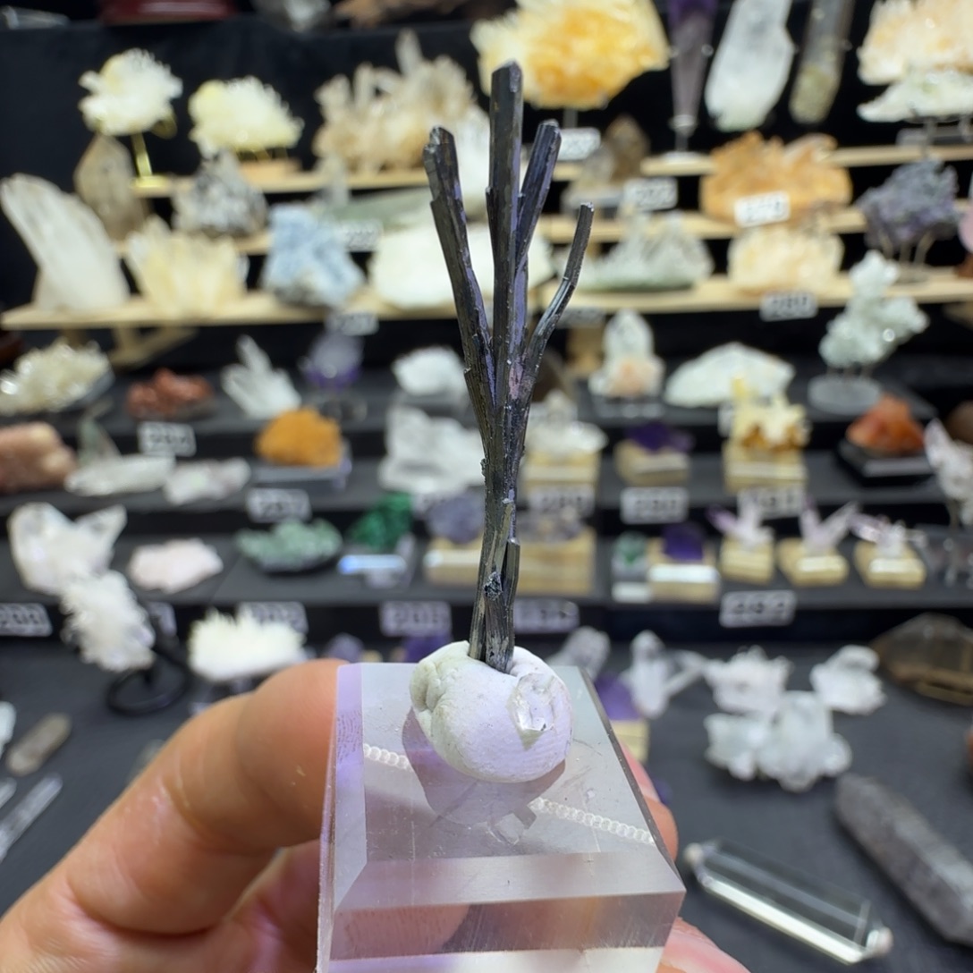 夏***闪石材天然水晶摆件