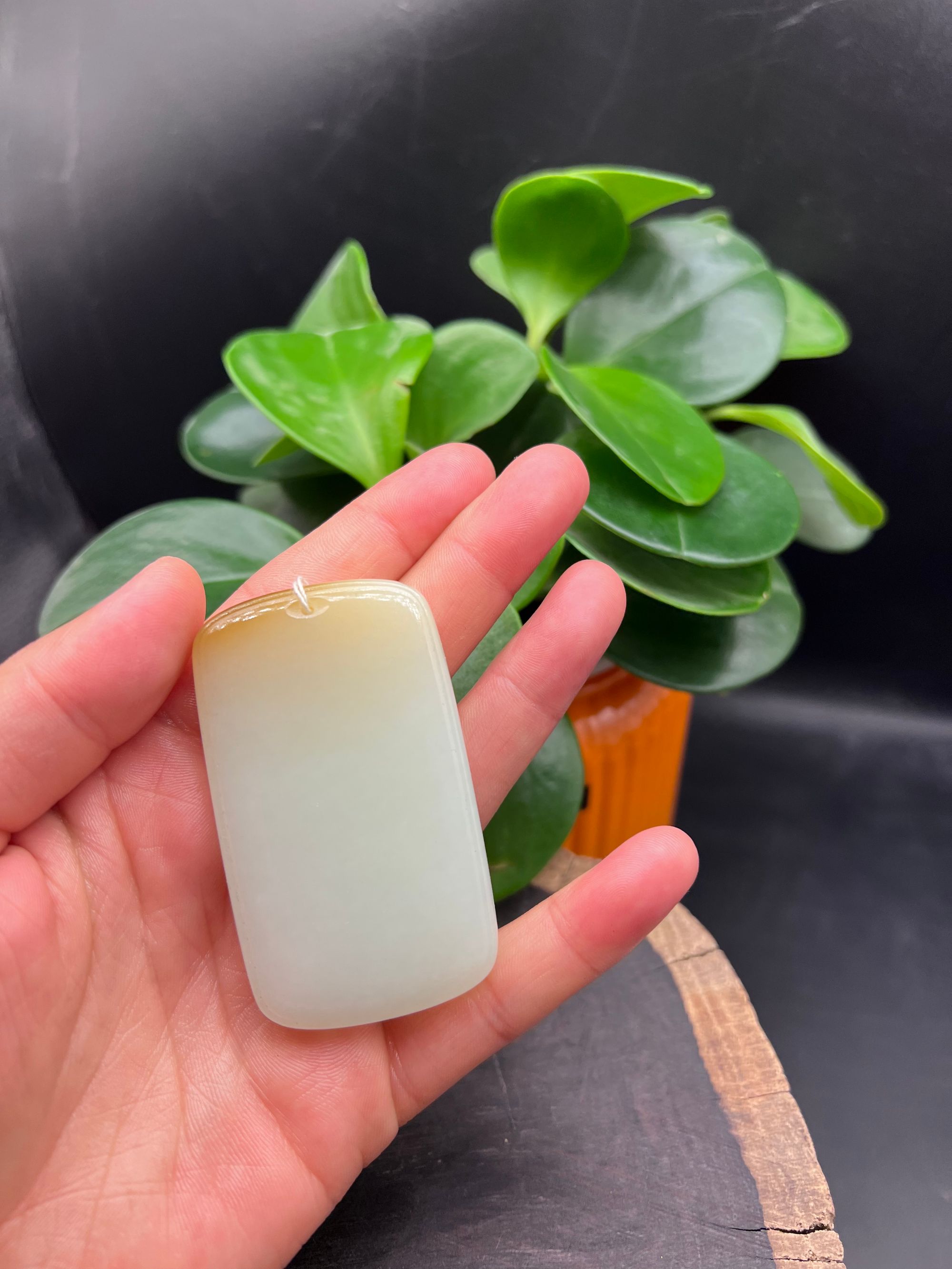 新疆和田玉金山糖白无事牌