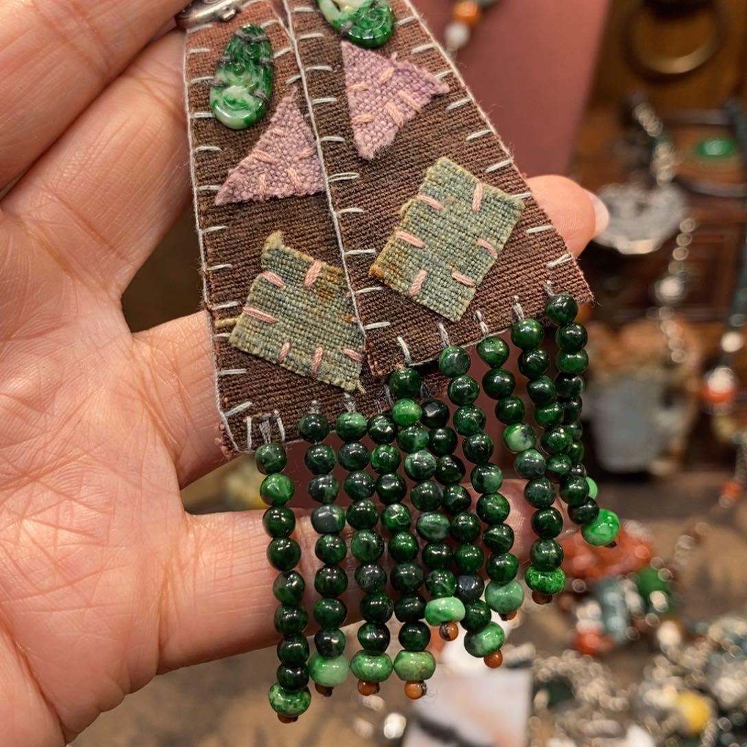 翡翠吊坠(赠链)未镶嵌