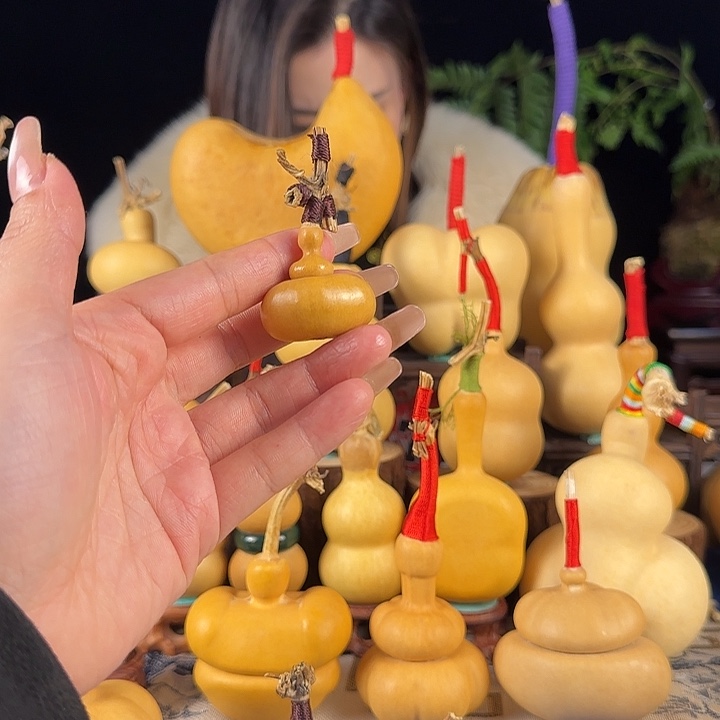 黙***し大叶紫檀（黑酸枝木类）