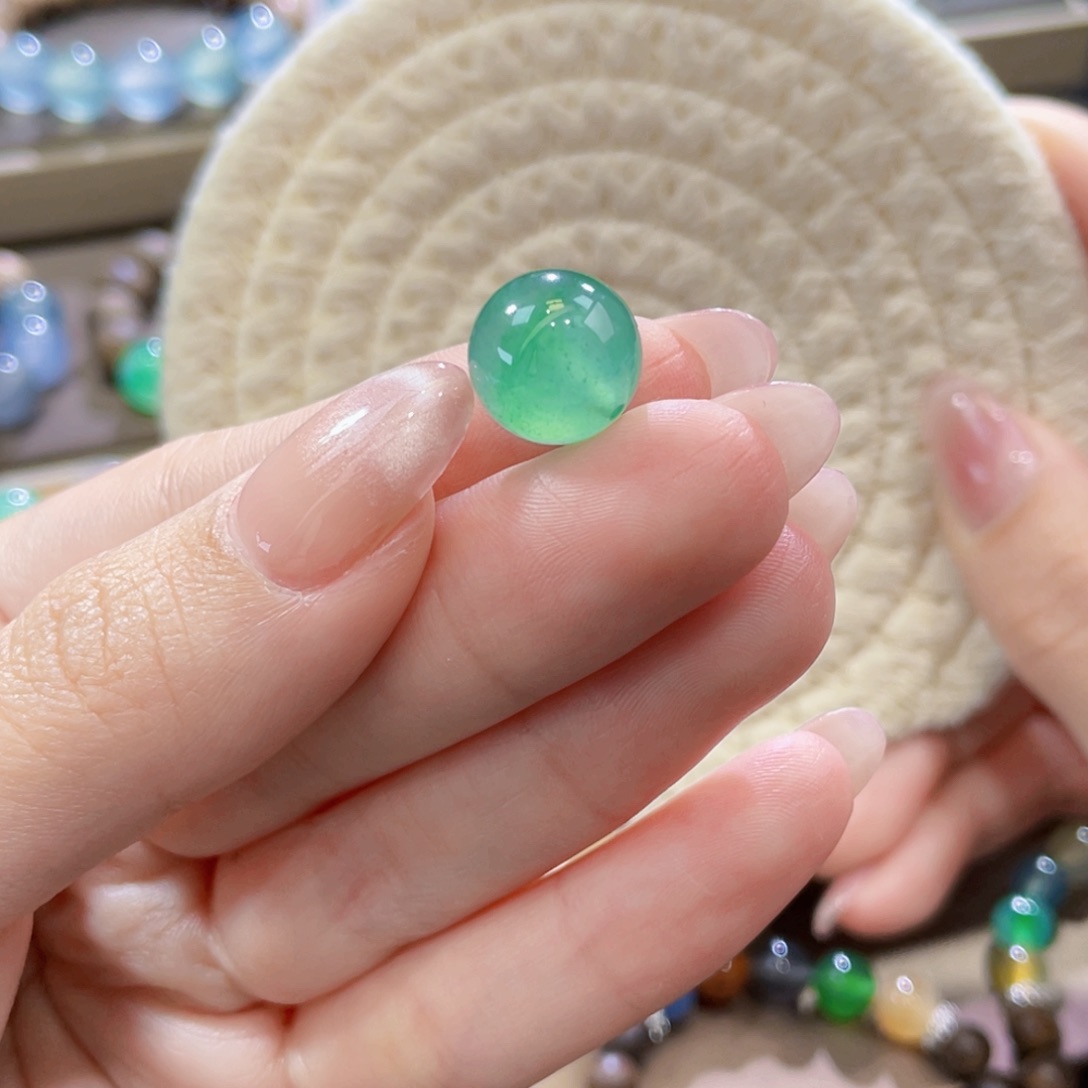 翡翠未镶嵌手链卡12.2冰绿