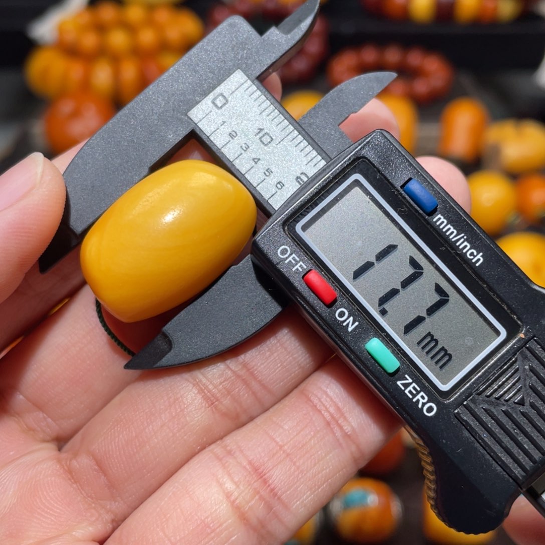 【闪购商品】琥珀裸石未镶嵌珠子