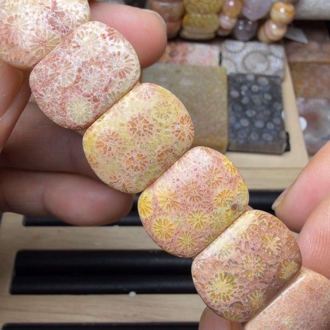 硅化玉未镶嵌纯天然色有机玉石保真色