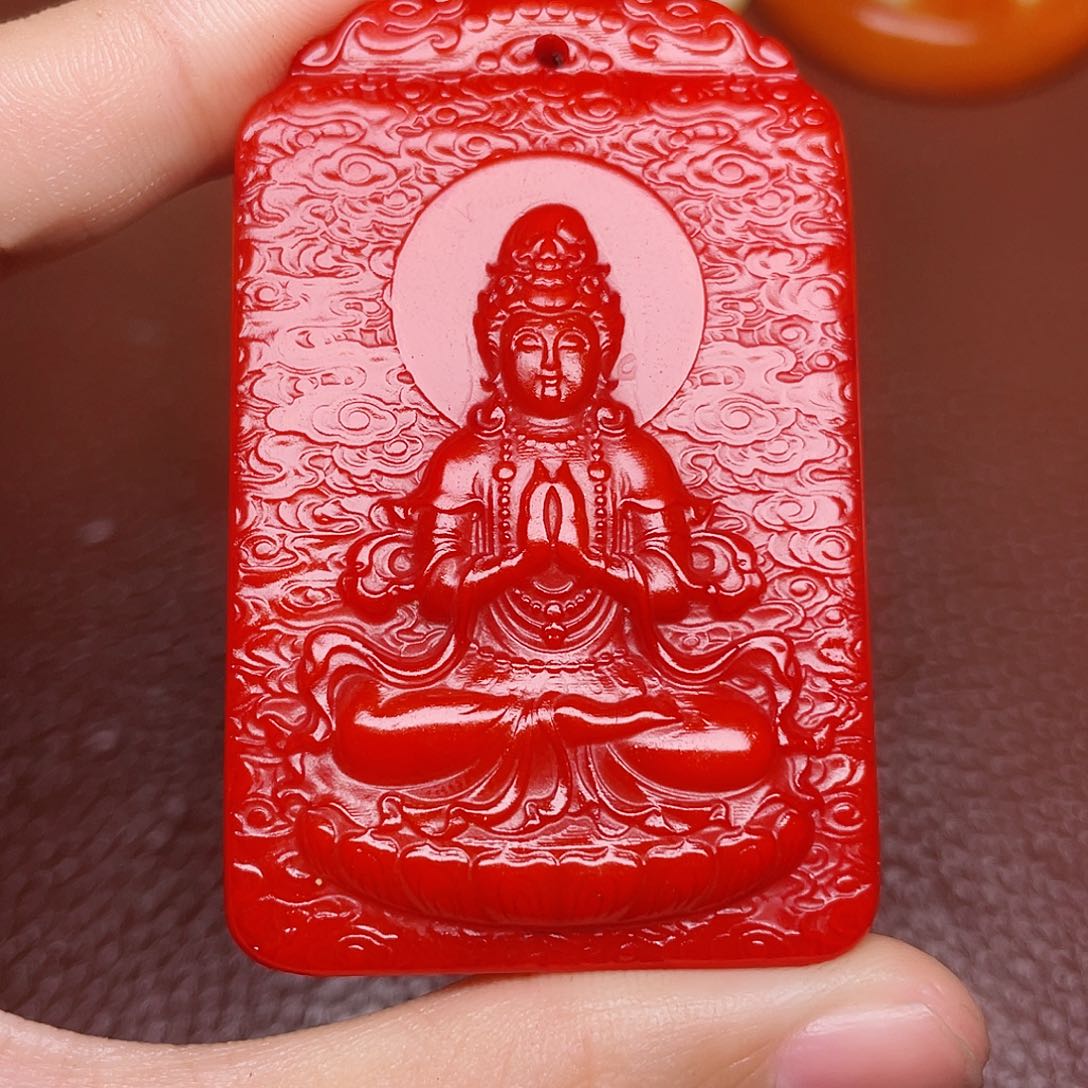 和田玉颈饰未镶嵌半*心