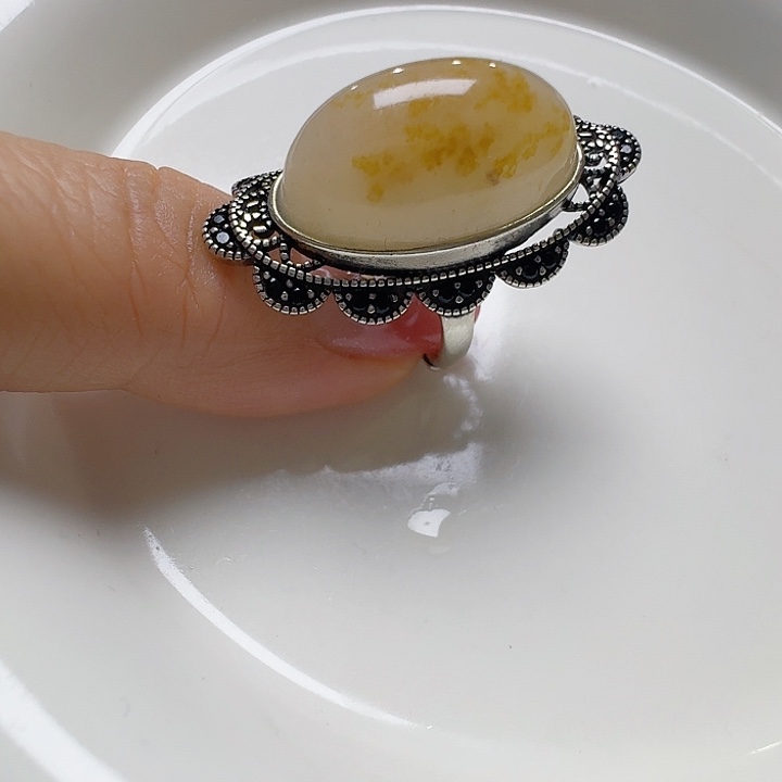 放***飞石英质玉银S925镶嵌戒指