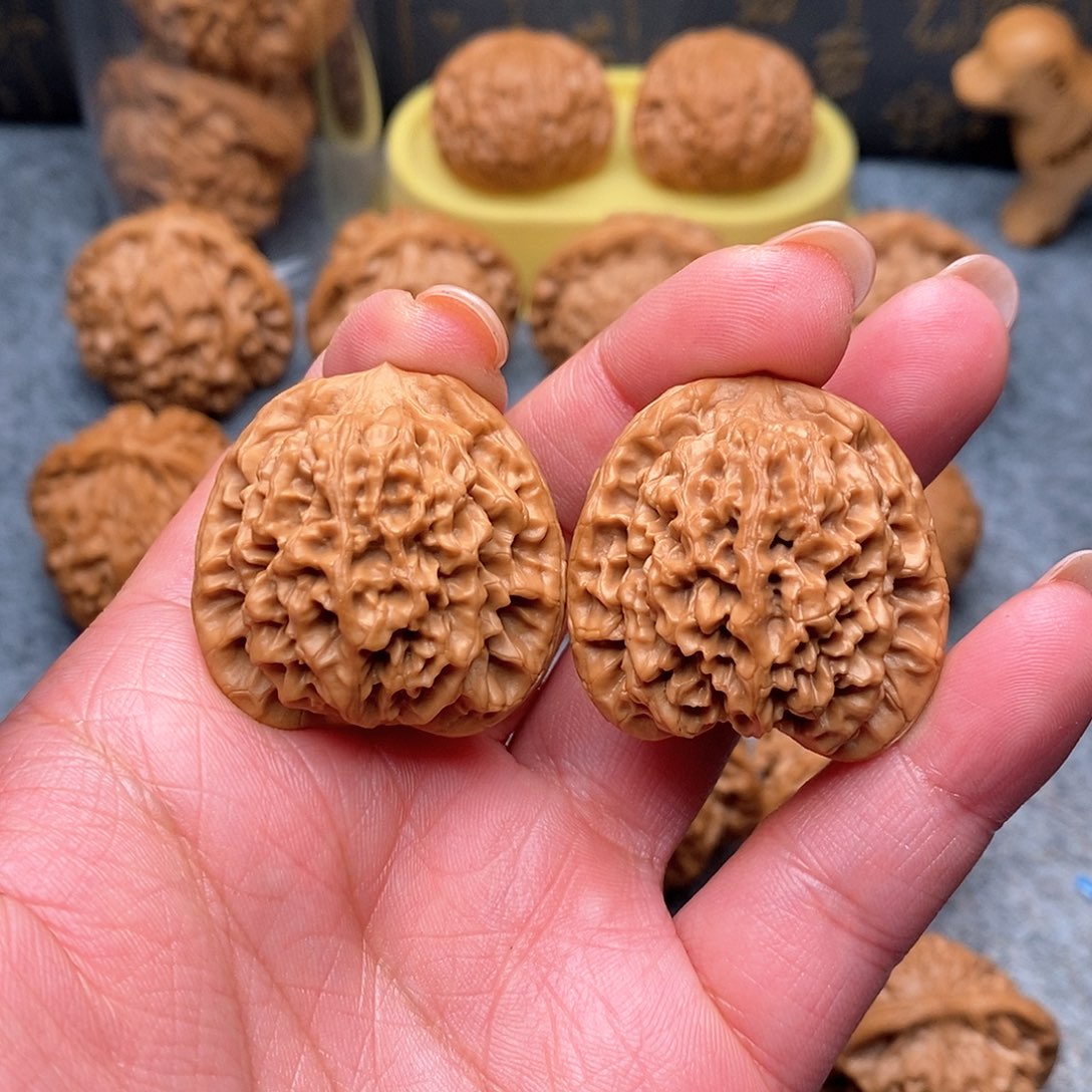 文玩核桃把件哦*批秦闷33