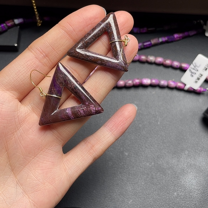 贞***品苏纪石（舒俱来）银S925镶嵌耳环