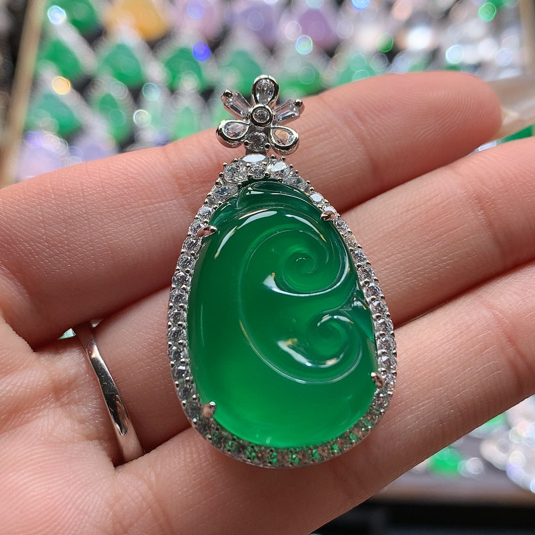 玛瑙/玉髓颈饰银S925镶嵌