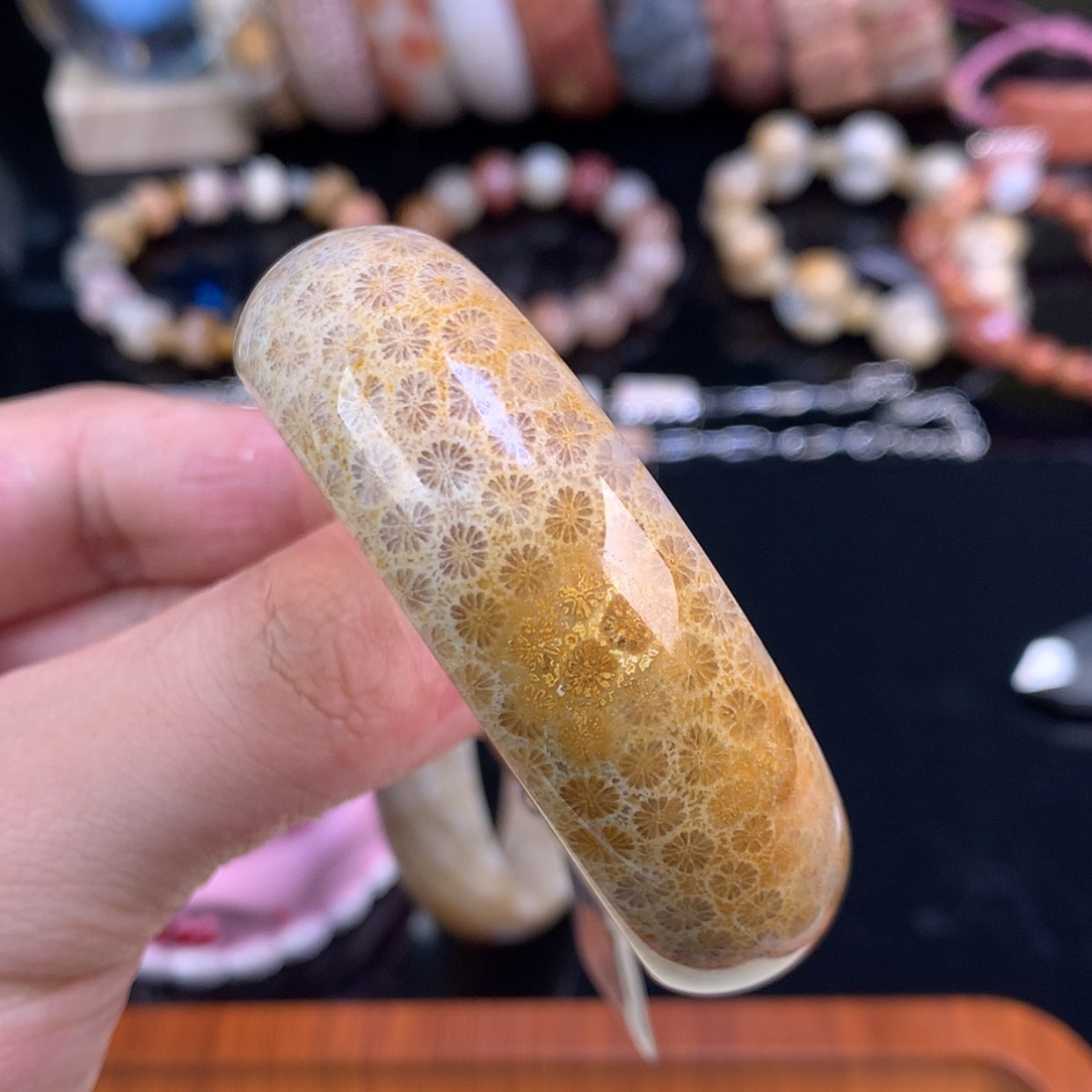 【闪购商品】颈饰未镶嵌硅化珊瑚（珊瑚玉）35号51.4圈雏菊