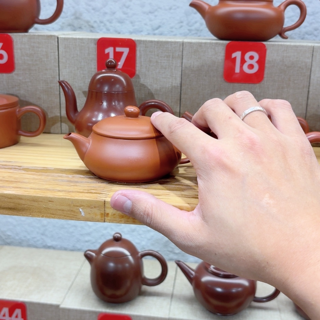 普***脚茶壶紫砂直接拍……