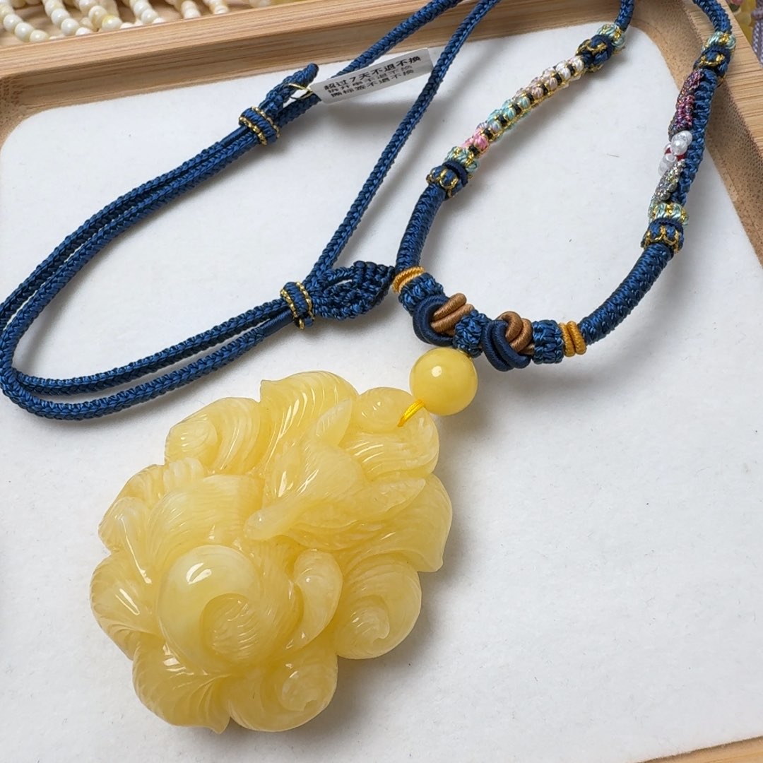 蜜蜡吊坠(赠链)未镶嵌