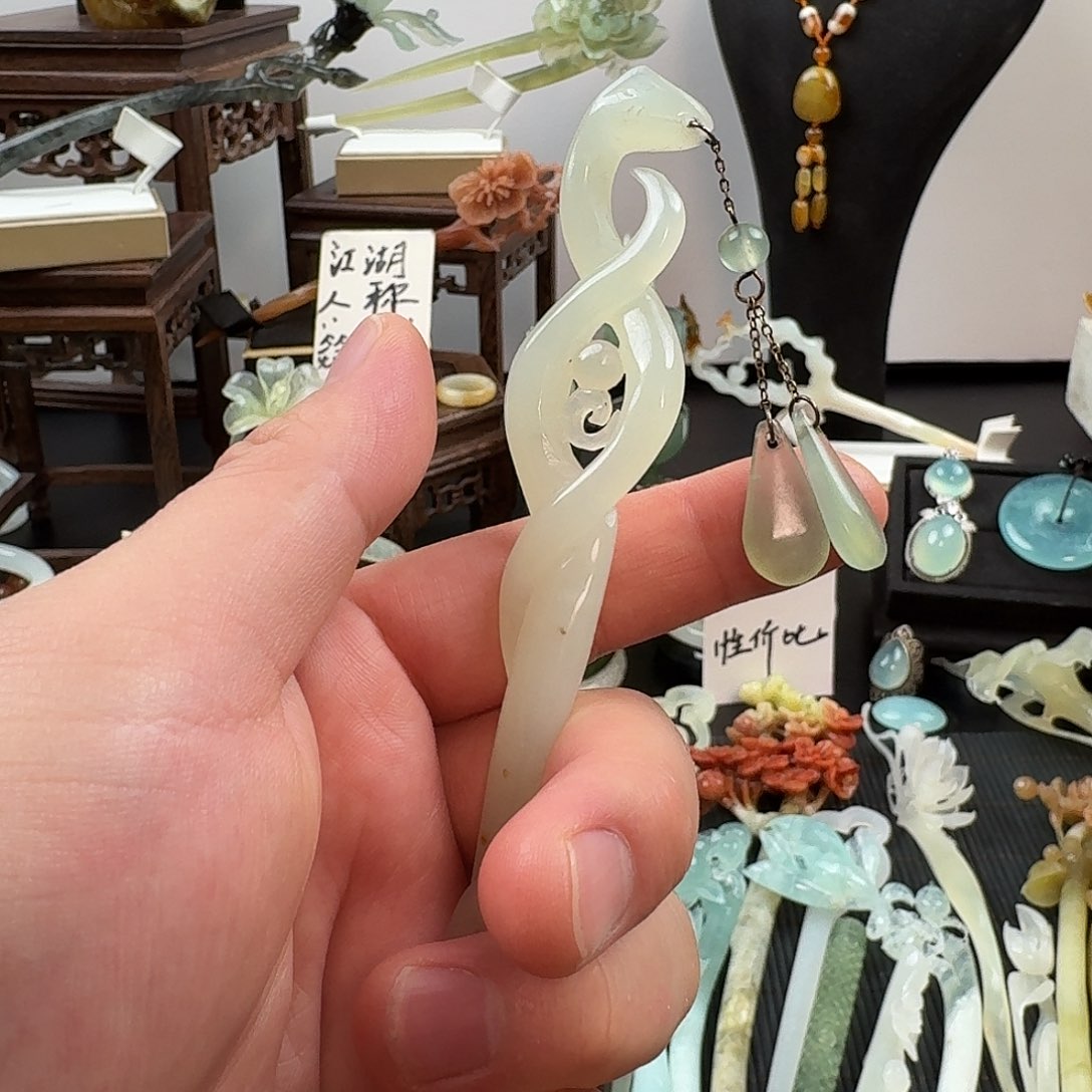 蛇纹石玉未镶嵌发饰