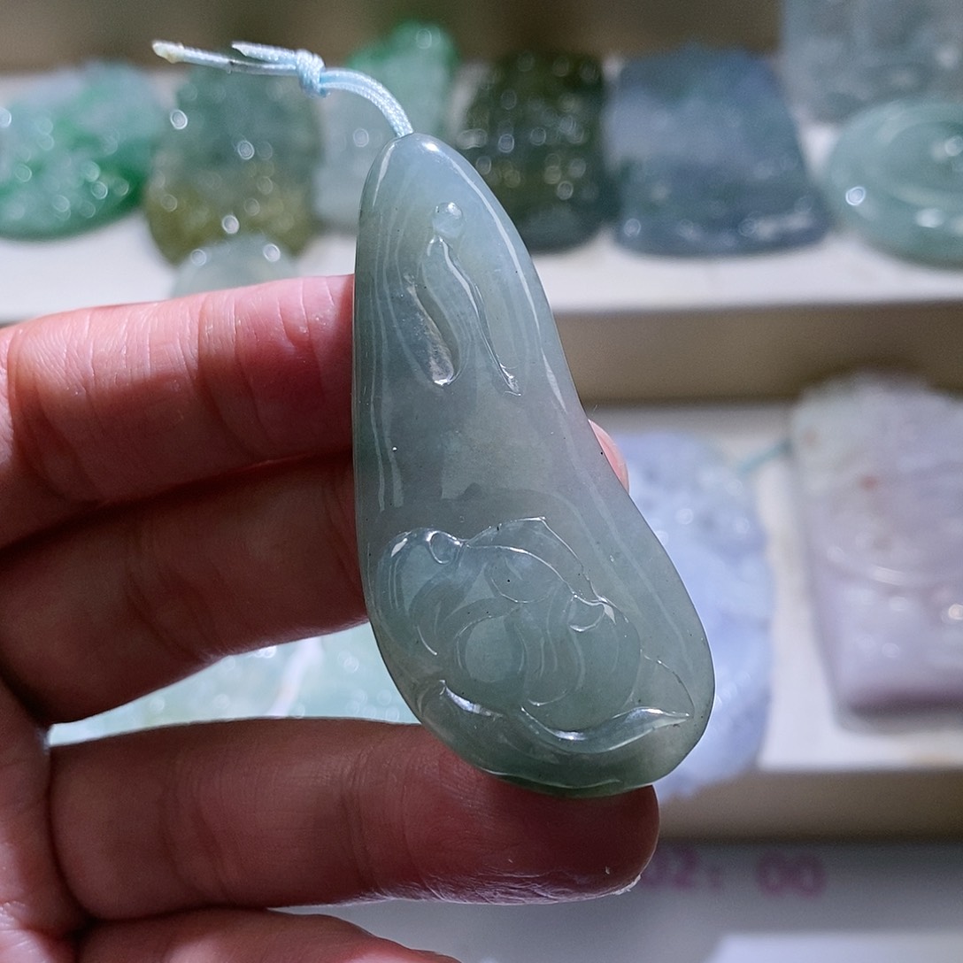 【闪购商品】翡翠颈饰未镶嵌悟道