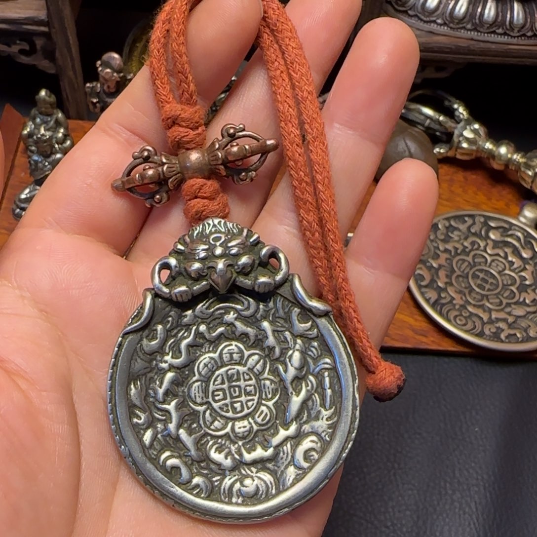 从***崩泥塑藏传牌子……藏传牌子