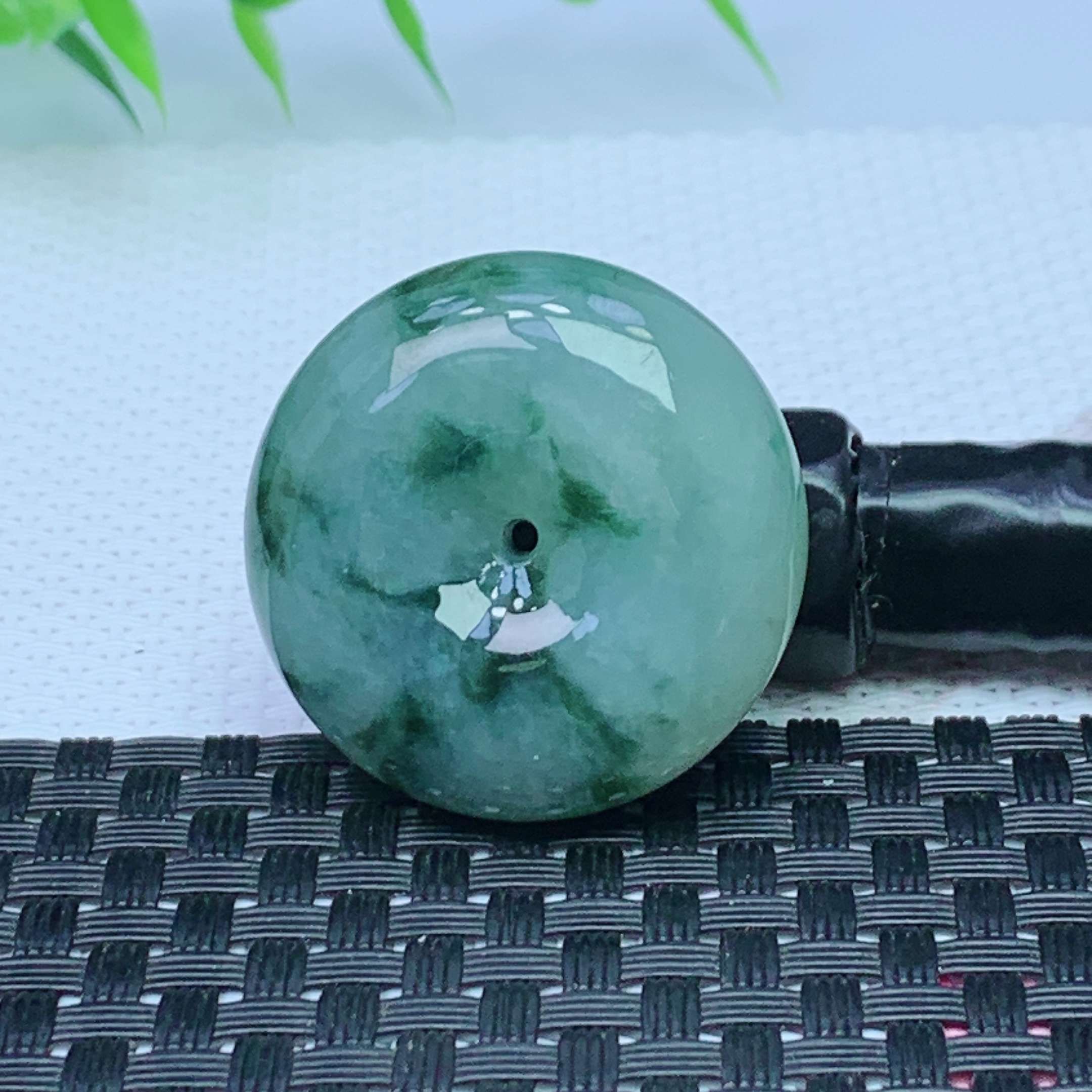 缅甸天然A货翡翠 飘花胖平安扣吊坠 尺寸；31*11.5mm