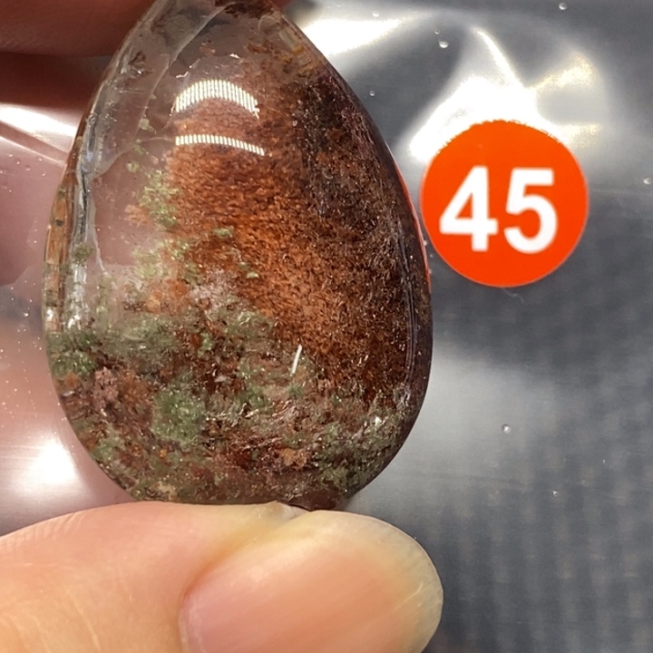 x***g颈饰水晶未镶嵌水晶