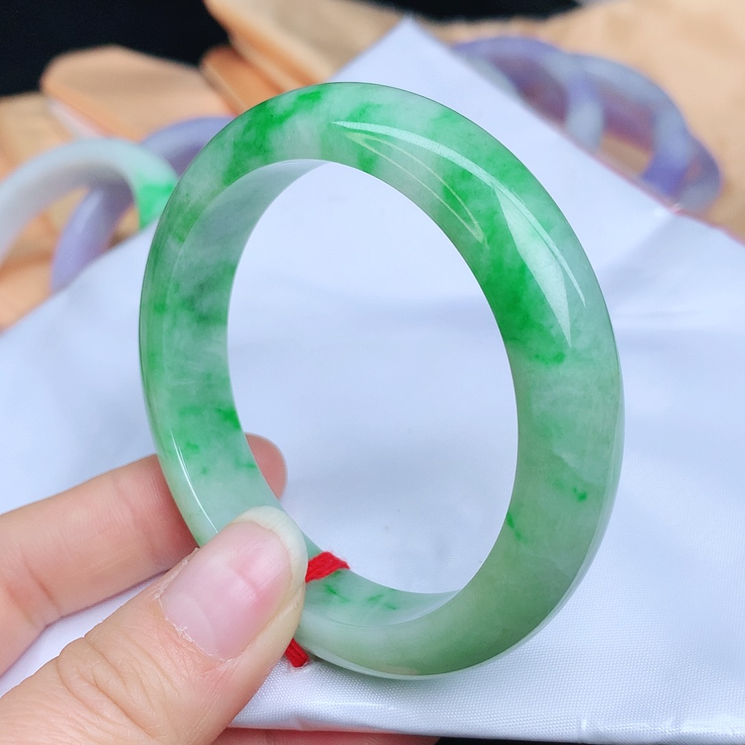 翡翠手镯未镶嵌8016cvvbb