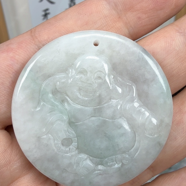 翡翠挂件未镶嵌翡翠