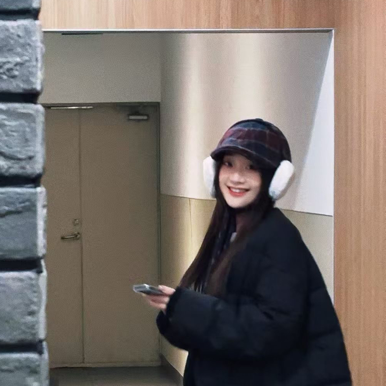 戴耳包前进帽 韩国正品 （no 退换） 