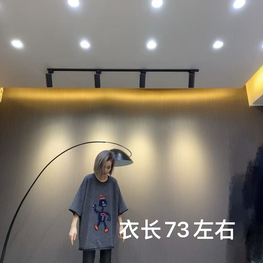 112#机器人针织半袖上衣