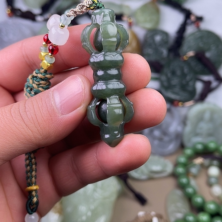 和田玉吊坠(不含链)未镶嵌