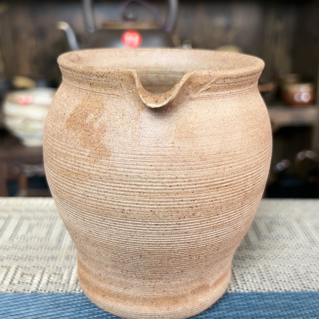 纯手工制作的公杯