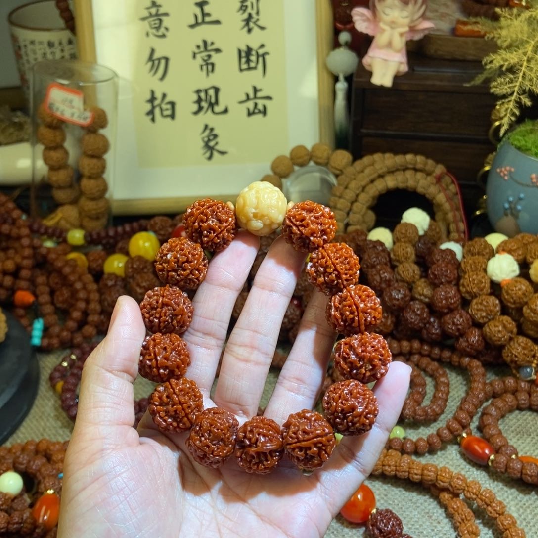 金刚菩提手串196玉化貔貅