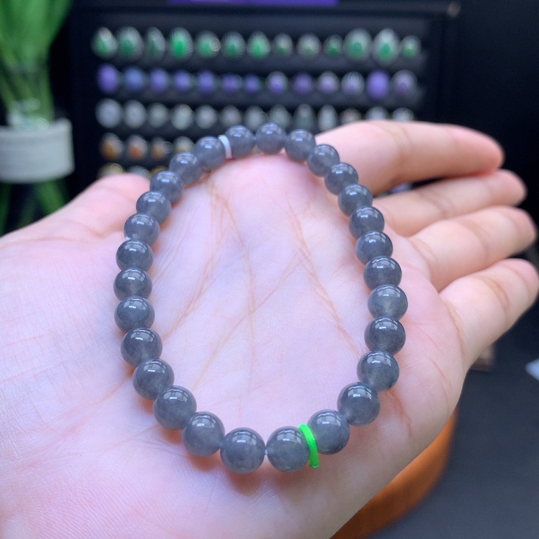 翡翠未镶嵌颈饰卡6.2