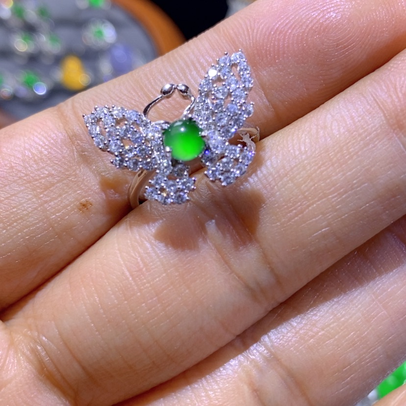 【闪购商品】翡翠挂件银S925镶嵌天然翡翠