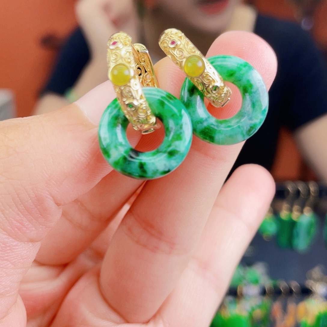 翡翠未镶嵌耳饰饰品