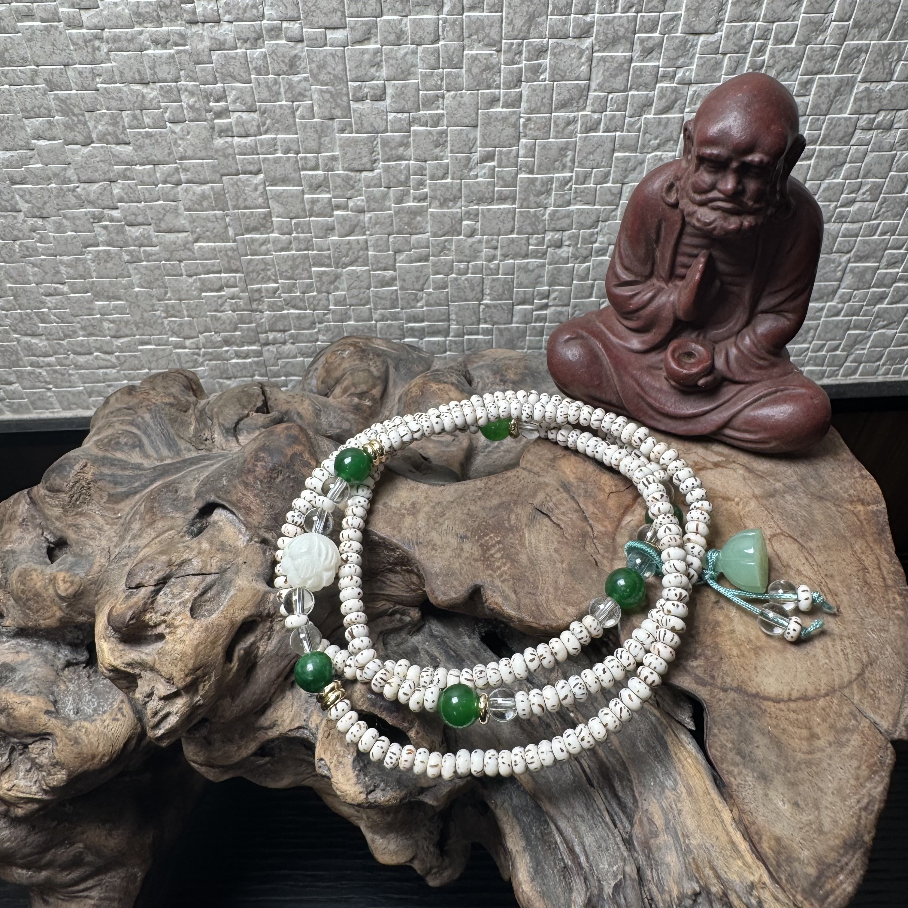 海南星月菩提吊坠 规格3*5mm 手串  手链 多圈  XY112