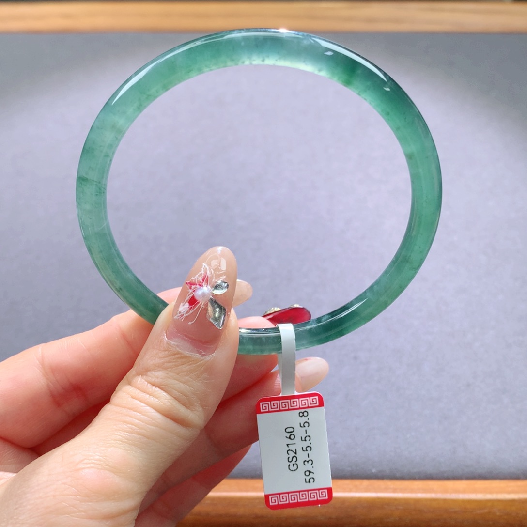 翡翠手镯未镶嵌天然翡翠手镯叮当镯