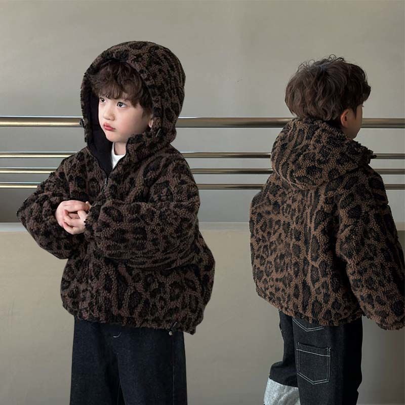 加绒加厚儿童连帽外套羊羔绒冬装休闲风男童豹纹棉服