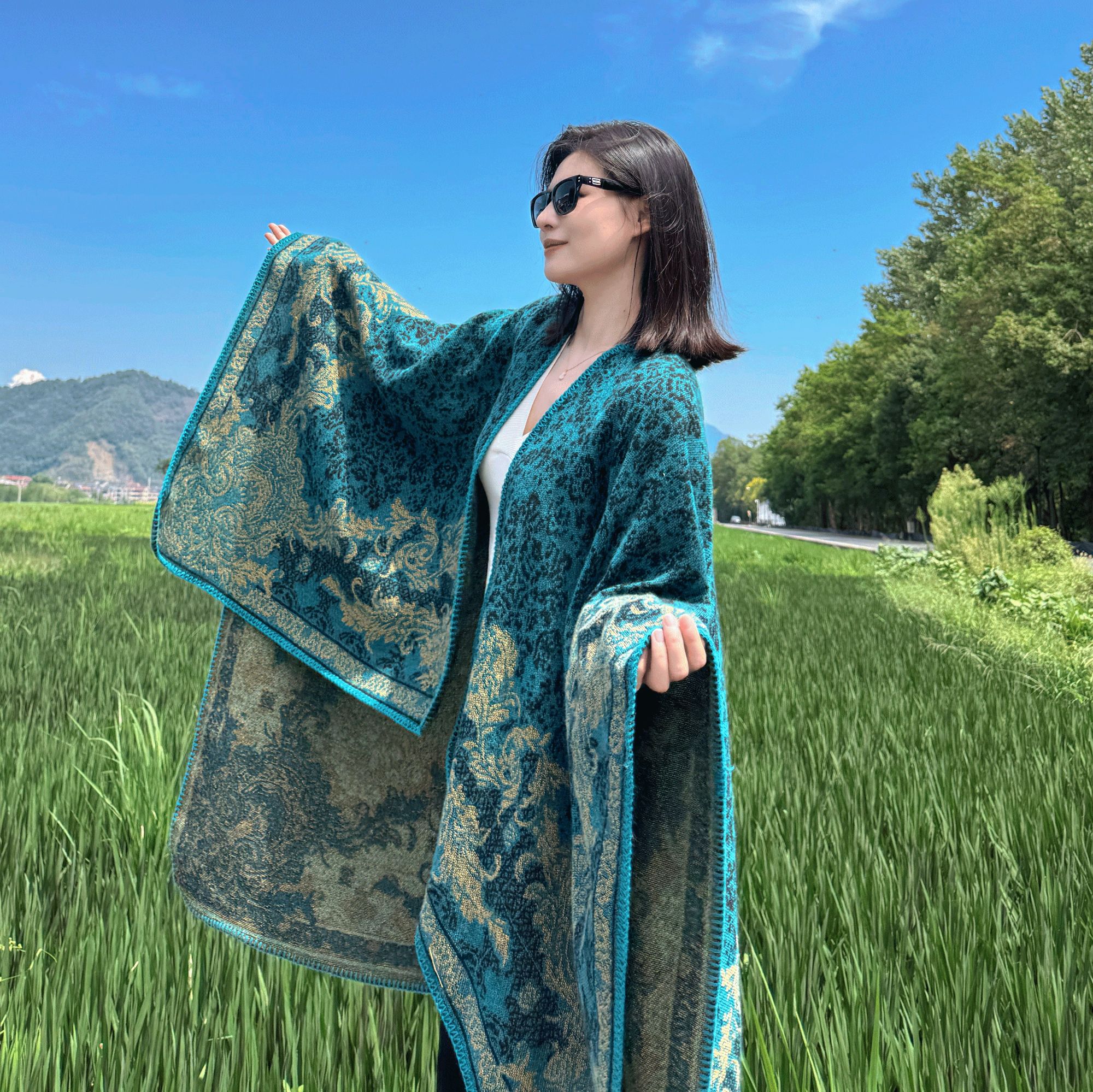 【孔雀蓝】2025新款仿羊绒披肩出行旅游拍照中式民族风斗篷披肩外搭