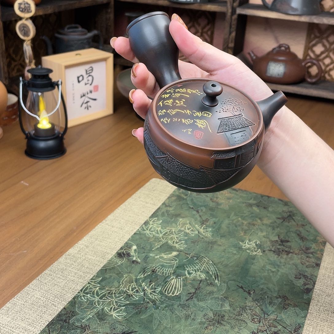 钦州手工坭兴陶茶壶