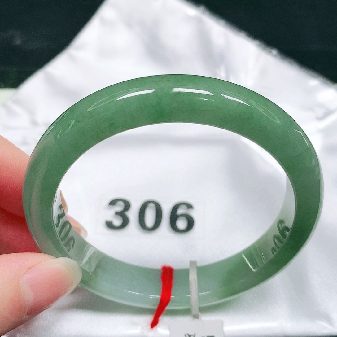 翡翠未镶嵌手镯17 号翡翠手镯