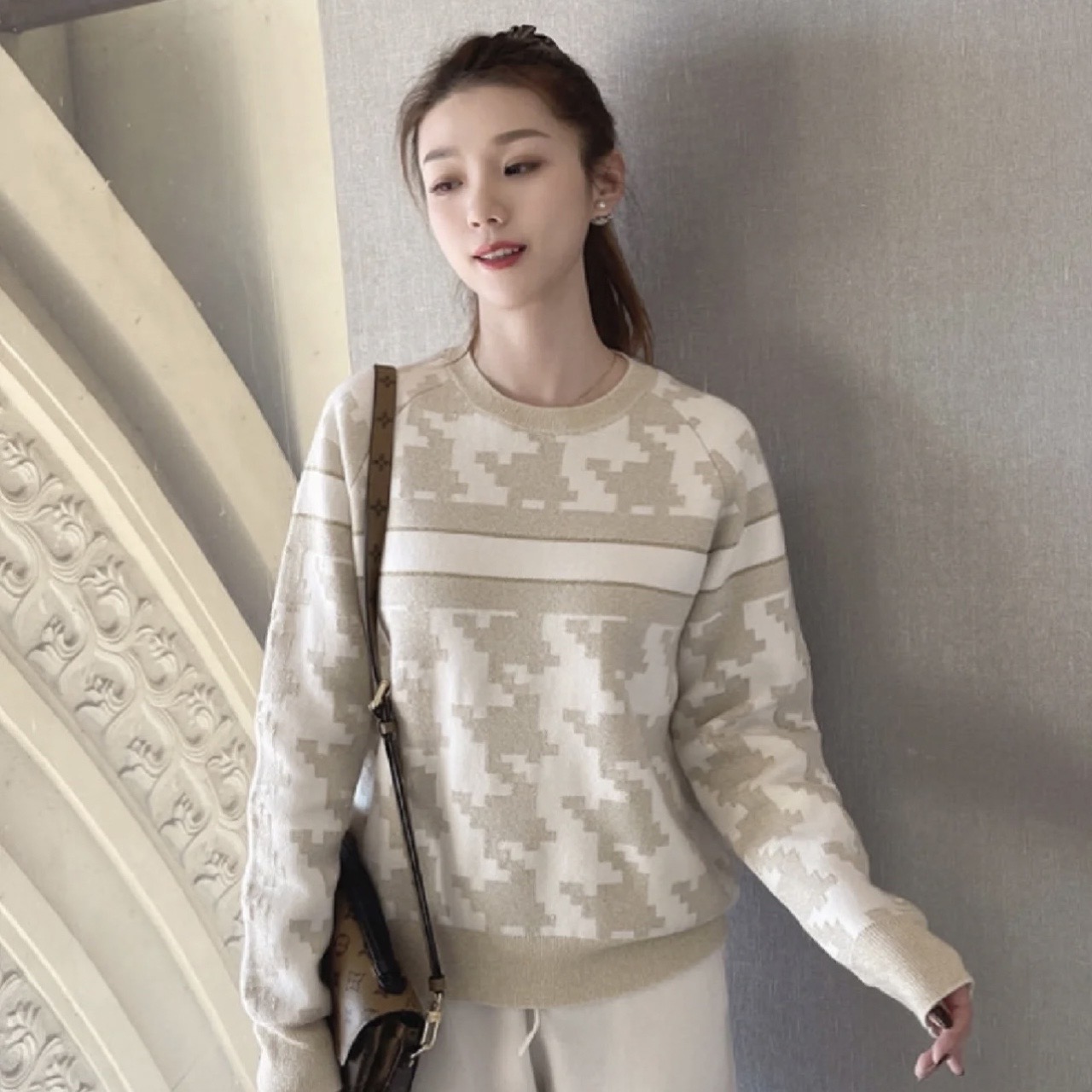 全新未使用 DIOR/迪奥 汤/P205741272/金线不规则毛衣