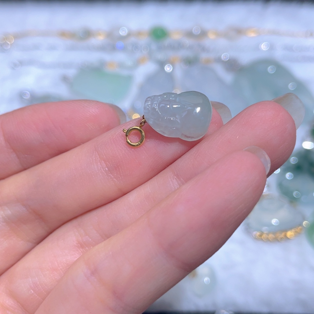 翡翠18K金镶嵌颈饰翡翠