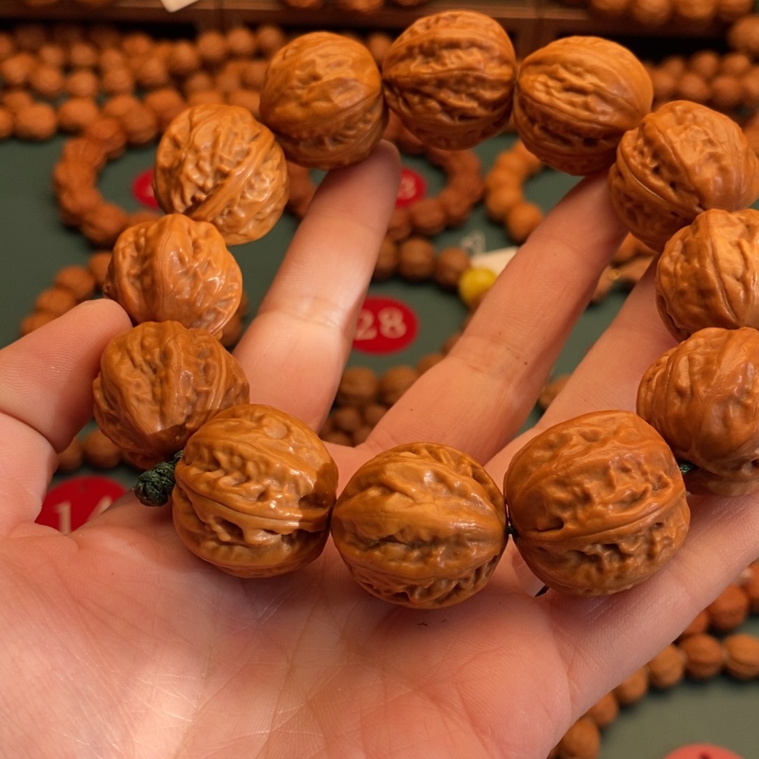文玩核桃手串23尺寸八棱