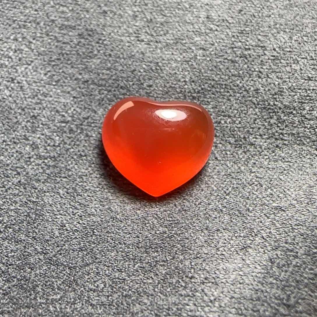 南红玛瑙冰红小爱心未镶嵌