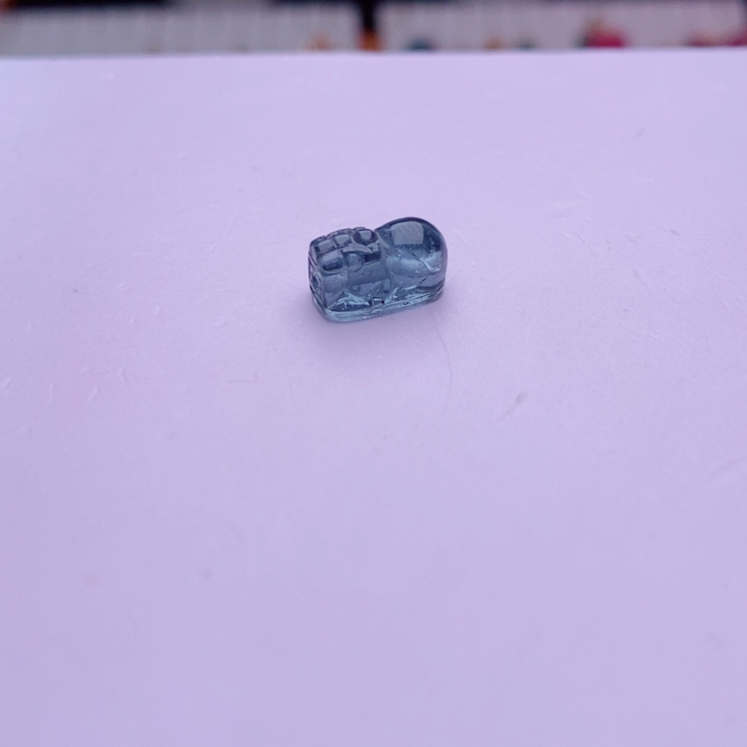 未镶嵌单颗貔貅m碧玺