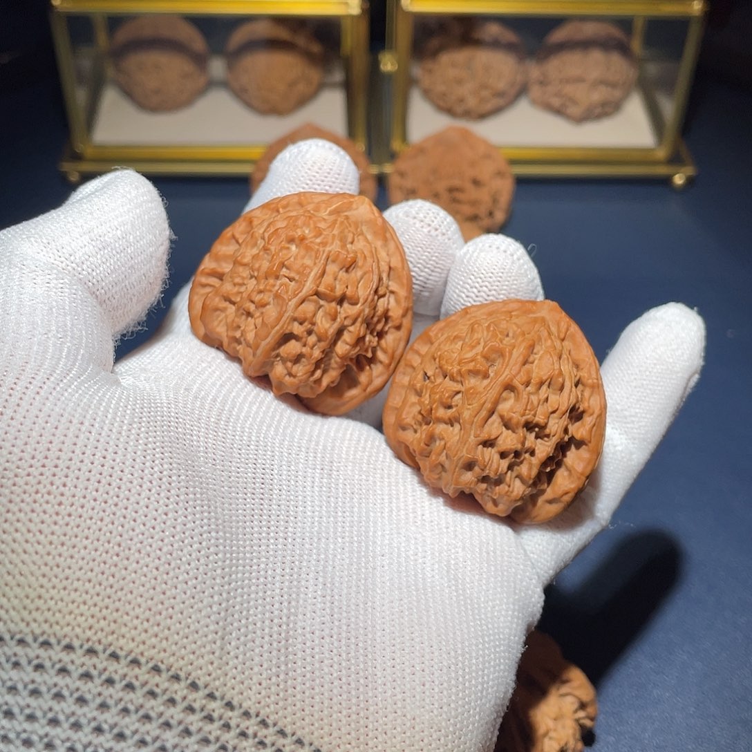 把件文玩核桃40三角白