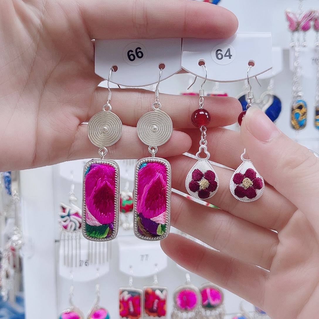 手串/手链核桃苗绣耳环