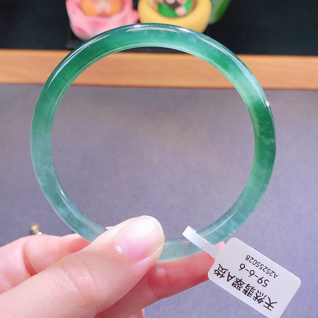 翡翠未镶嵌手镯天然翡翠