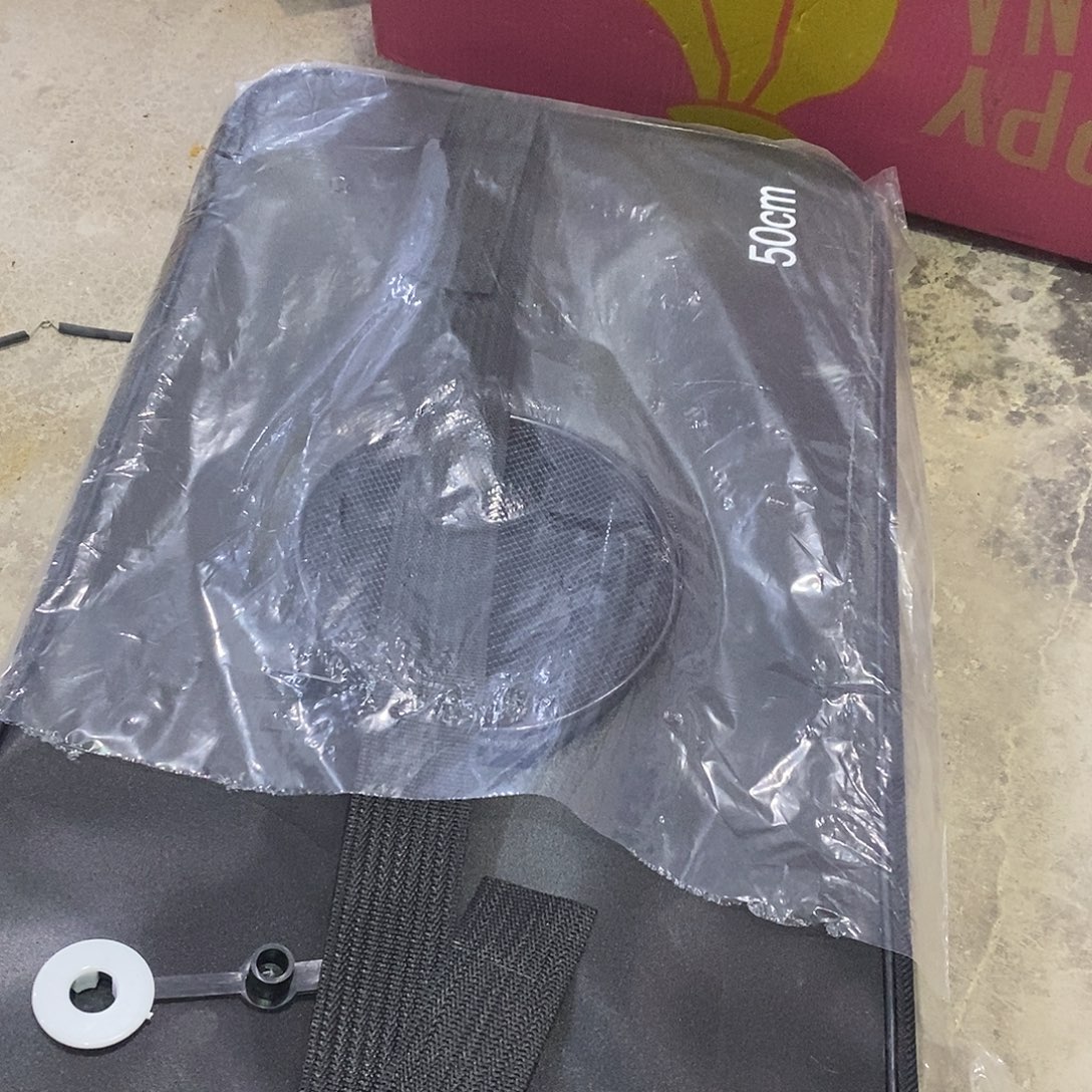 50活鱼桶一个，，，，，，