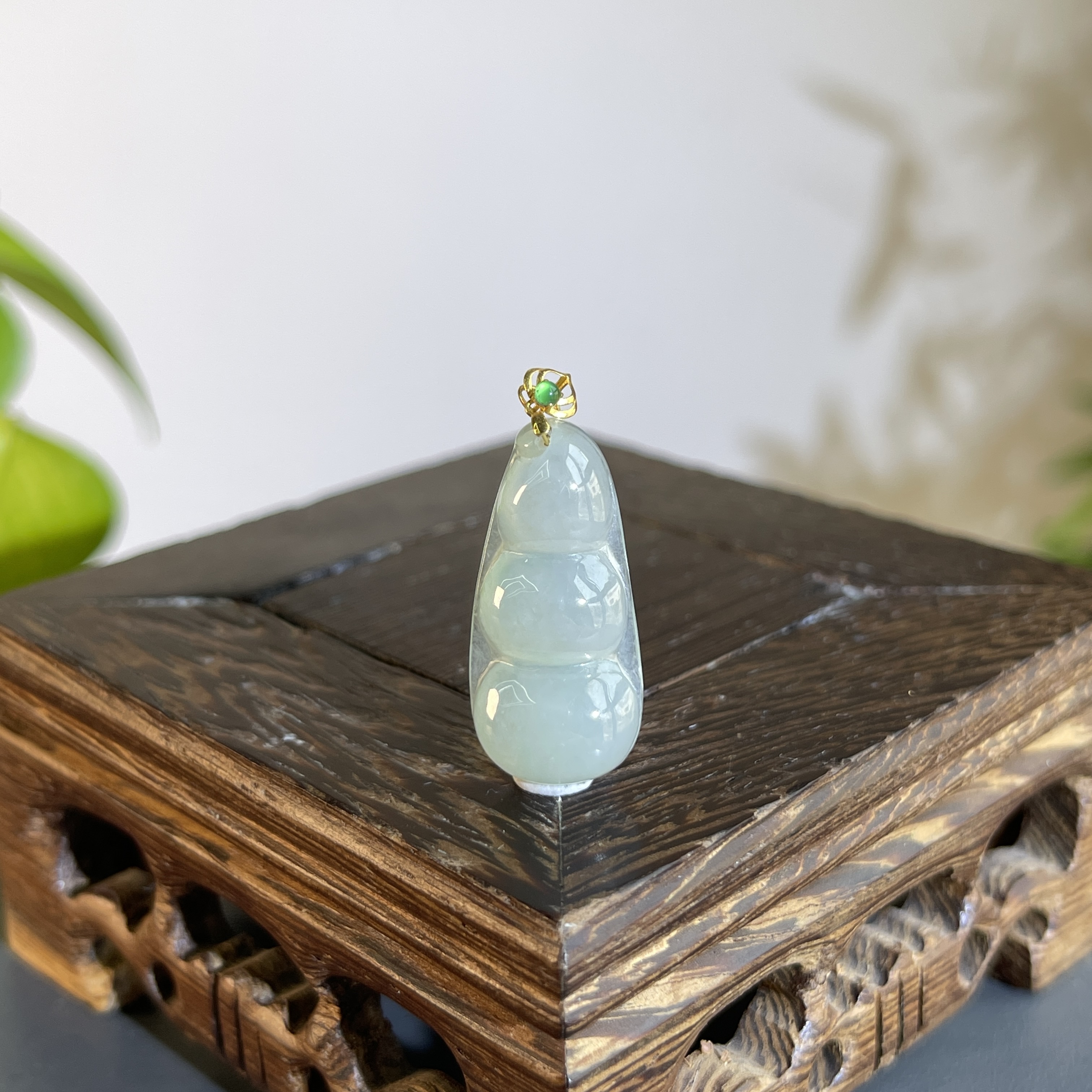 JTB22-20 天然翡翠缅甸A货 18K金扣福豆